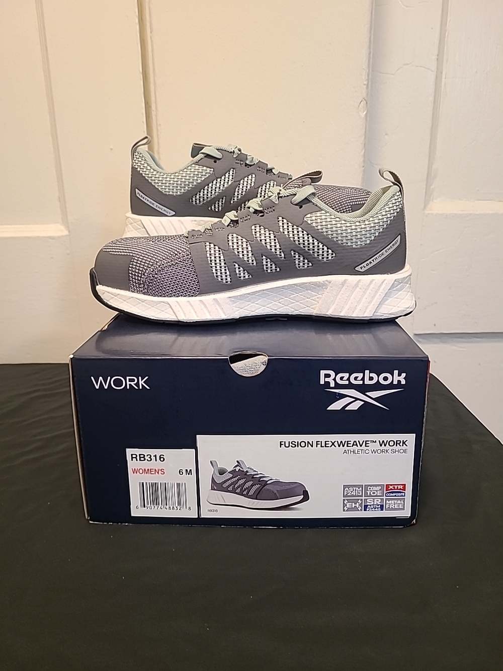 Reebok Women's Fusion Flexweave Work Shoe - Gray/Light Gray Sz 6M Composite Toe